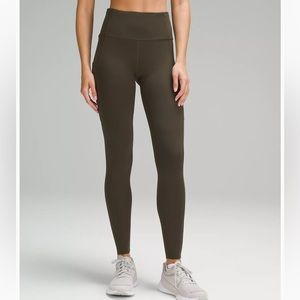 Fast and Free High-Rise Tight 28"